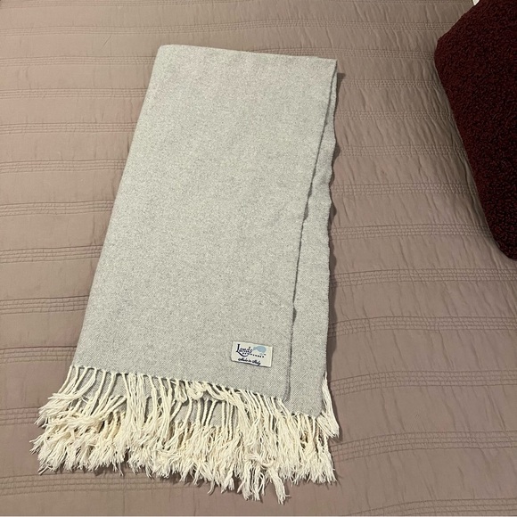 Lands Downunder Other - Lands Downunder Elegant Gray Throw Blanket